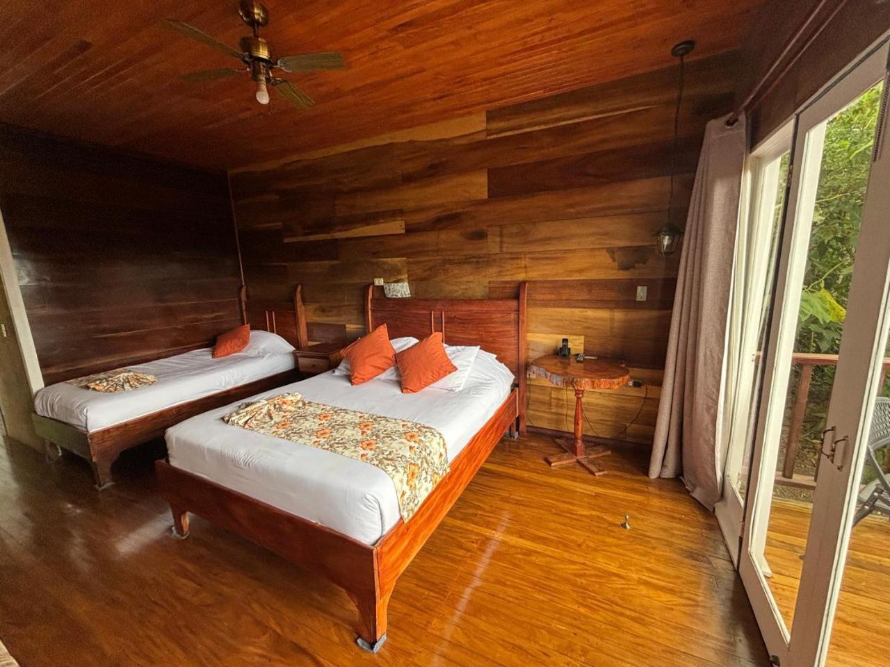 Hotel Bosque Verde Lodge Monteverde ภายนอก รูปภาพ
